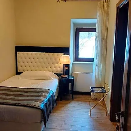 Tre Frati Bed & Breakfast 4*
