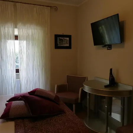 Tre Frati Bed & Breakfast 4*